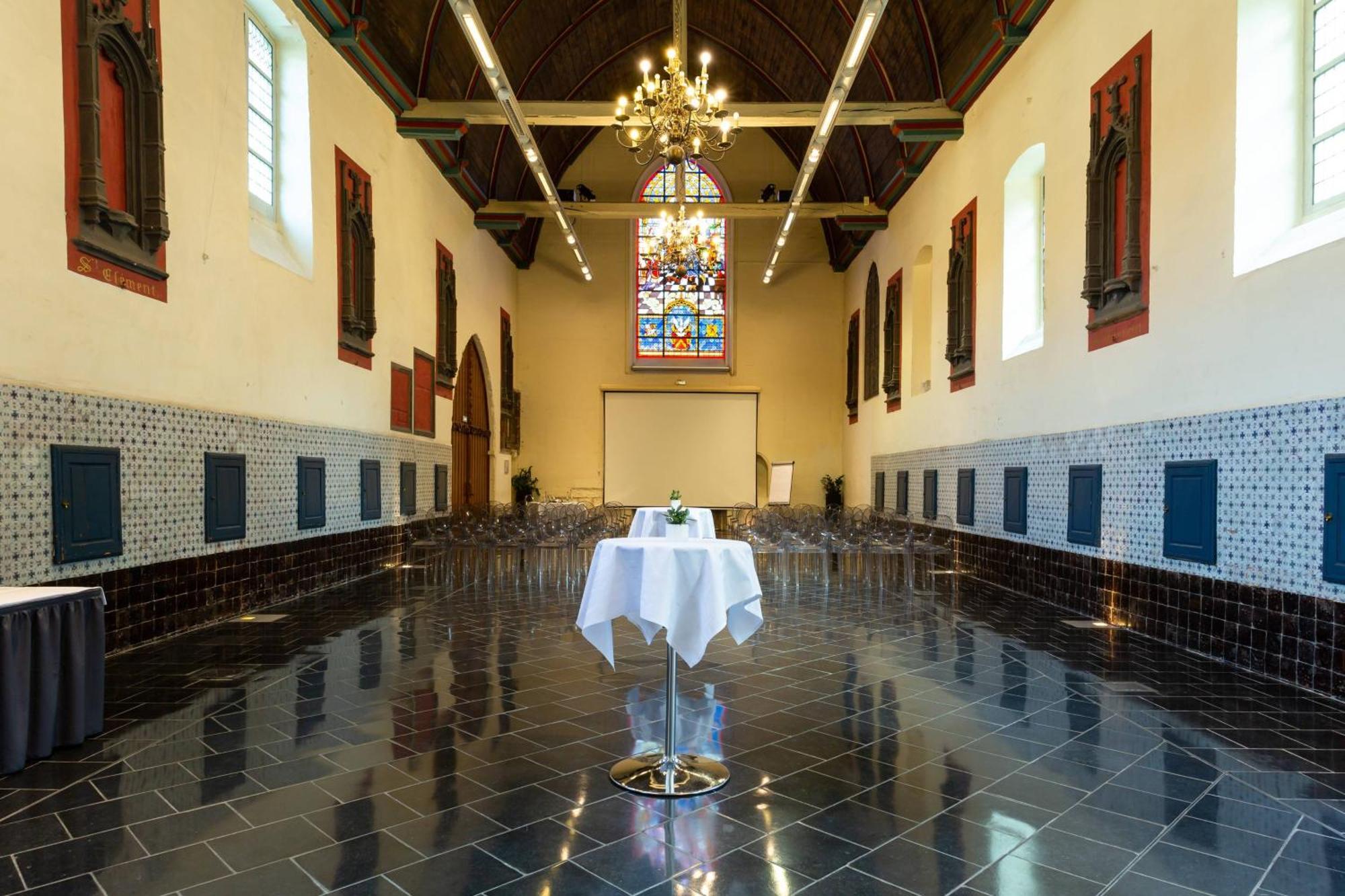 L'Hermitage Gantois, Autograph Collection Lille Exteriör bild The interior of the church